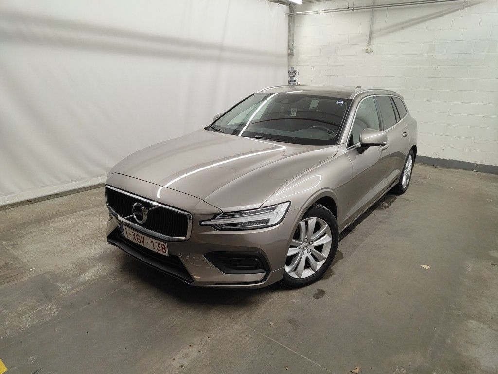 Volvo V60 diesel - 2018 V60 2.0 D3 MOMENTUM PRO GEARTRONIC, 2020