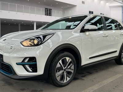 Kia E-niro -, 2021