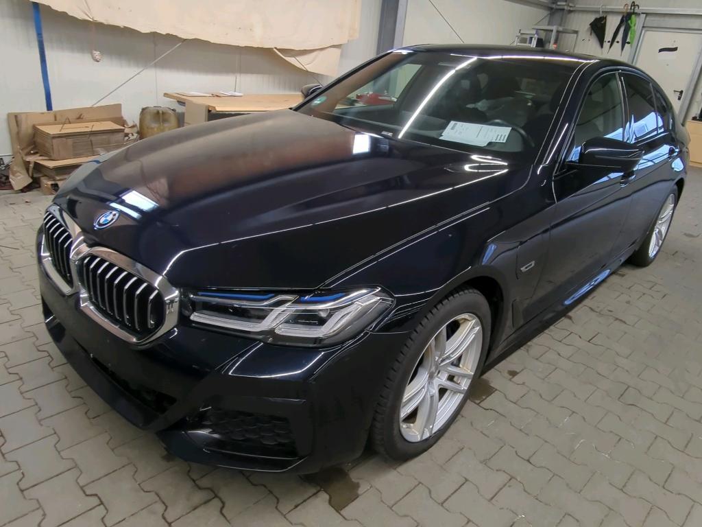 BMW 545e XDRIVE AUT., 2022