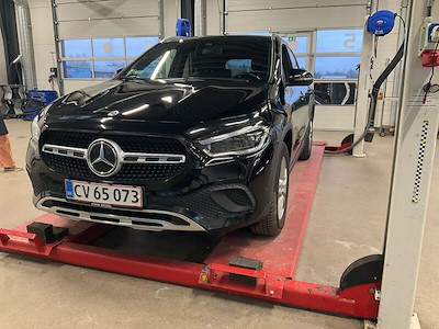 Mercedes-Benz GLA 2.0 220 D BUSINESS DCT UA!