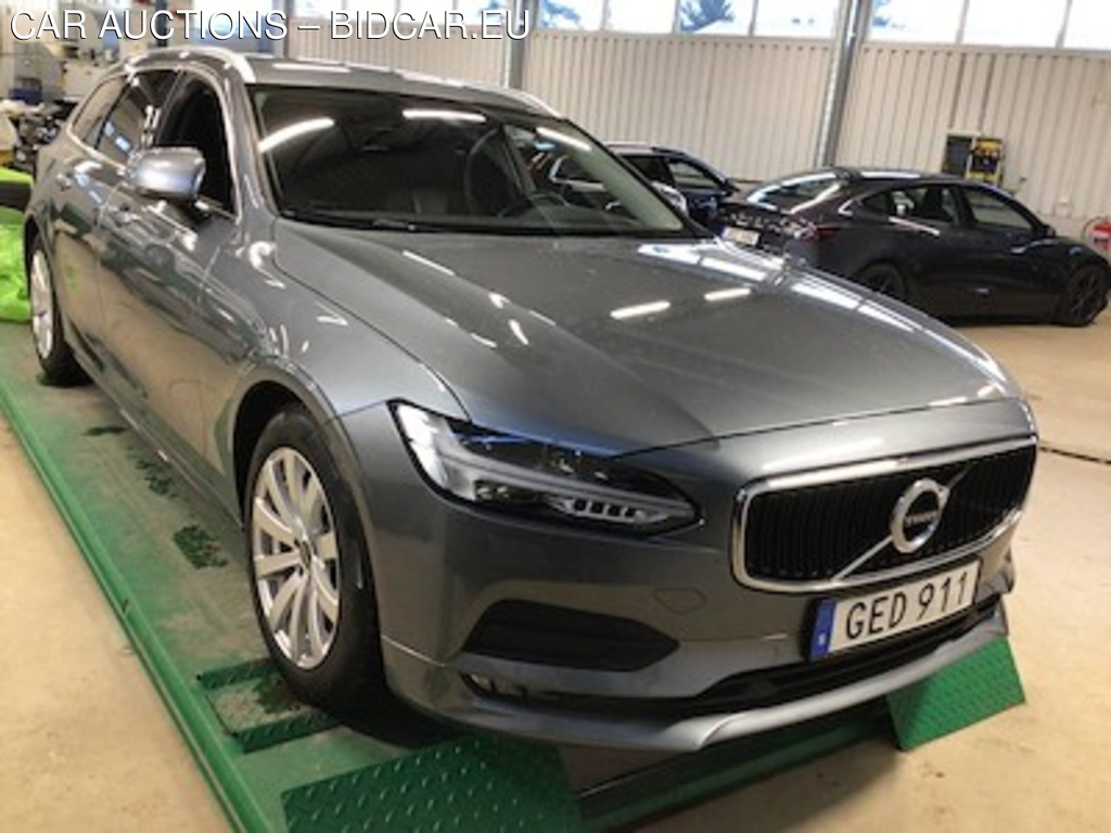 Volvo V90 D4 Momentum Advanced Se, B-kamera, Skinn/Tyg