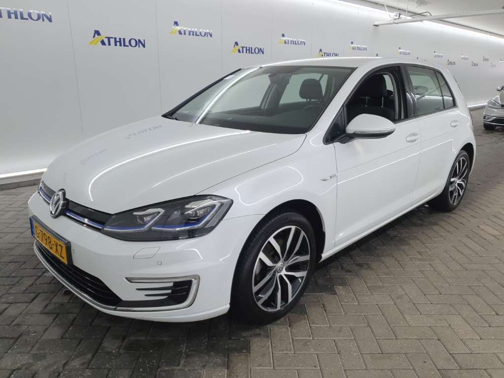 Volkswagen Golf E-DITION 2019 5D 100KW, 2019