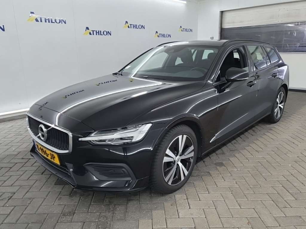 Volvo V60 B3 AUTOMAAT MOMENTUM ADVANTAGE 5D 120KW, 2021