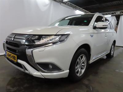 Mitsubishi Outlander 2.4 PHEV PURE, 2021