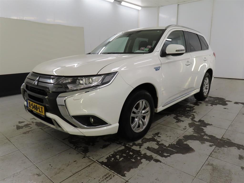 Mitsubishi Outlander 2.4 PHEV PURE, 2021