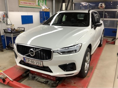 Volvo XC60 T8 R-Design eAWD 390 hk UA!,