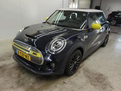 MINI  electric 135kW/ 32.6kWh Yours, 2021