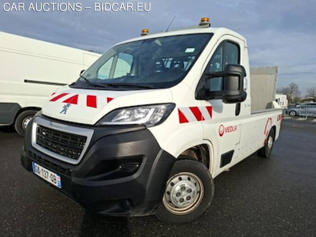 Peugeot BOXER Boxer CCb 335 L2 2.2 BlueHDi 140 S&amp;S Pro SR