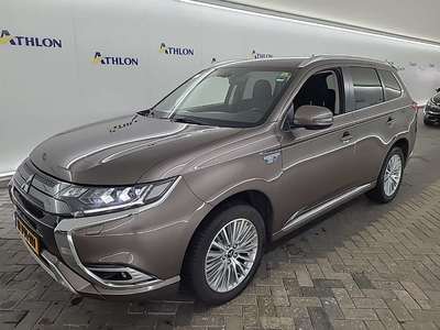 Mitsubishi Outlander PHEV PURE+ 5D 165KW, 2020