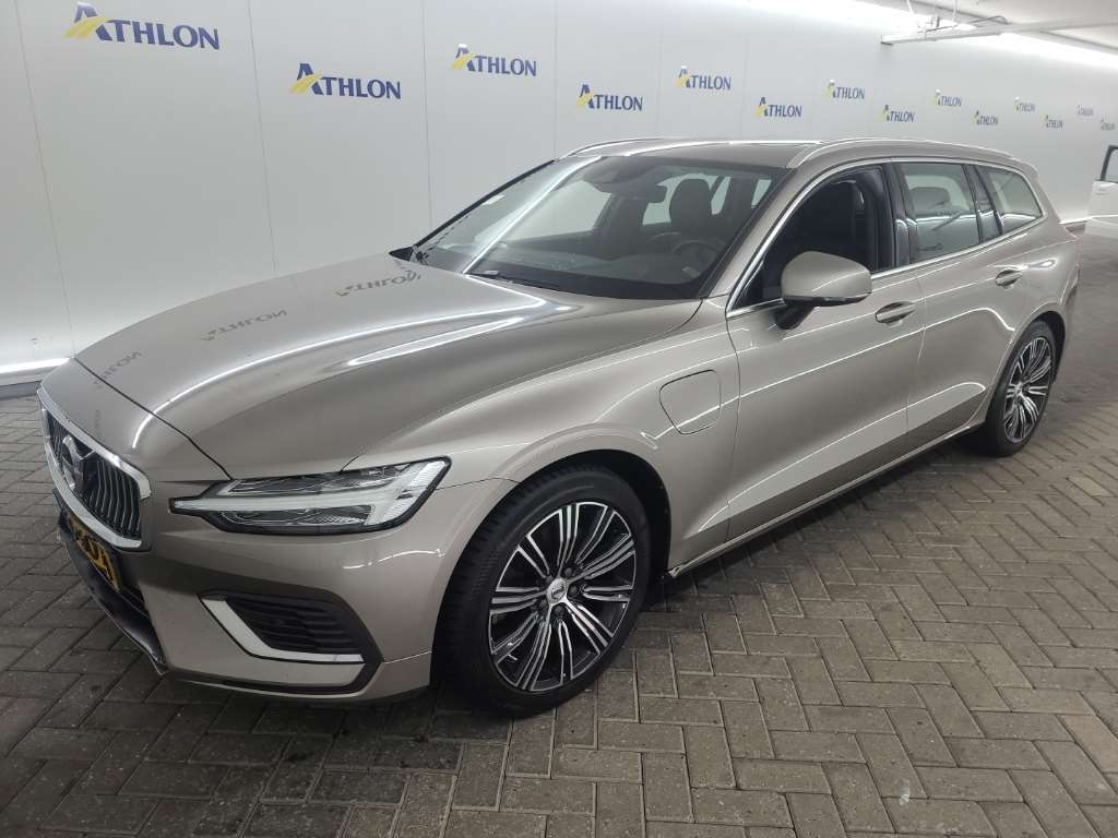 Volvo V60 T8 TWIN ENGINE AWD GEARTRNIC INSCRIPT 5D 288KW, 2019