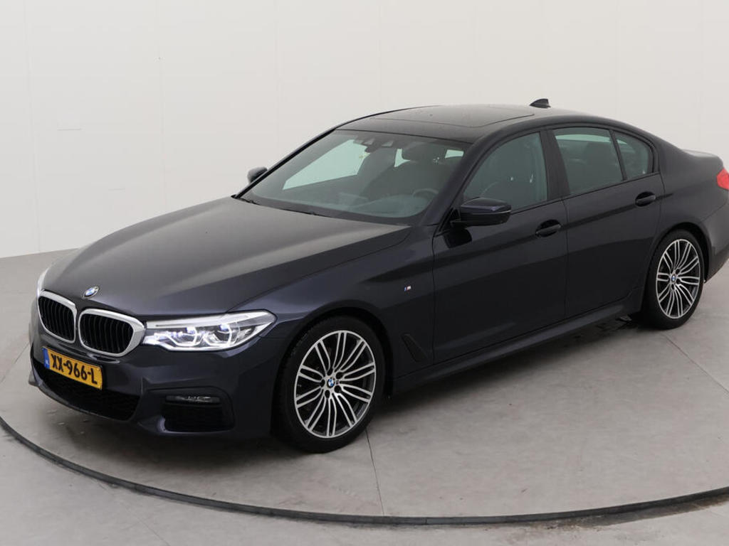 BMW 5-SERIE 520I 184PK HIGH EXECUTIVE M SPORTPAKKET HIFI NAVI LEDER, 2019