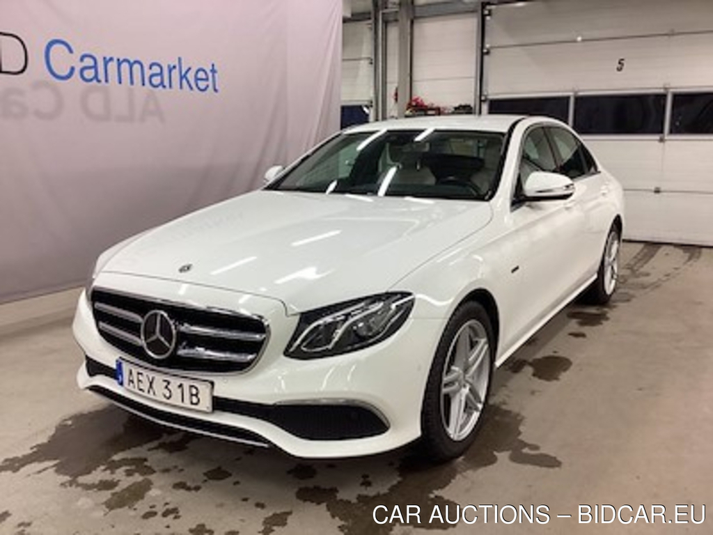 Mercedes-Benz E-class 300 DE Avantgarde B-Kamera ACC Widescreen Skinn/Tyg P-Varmare