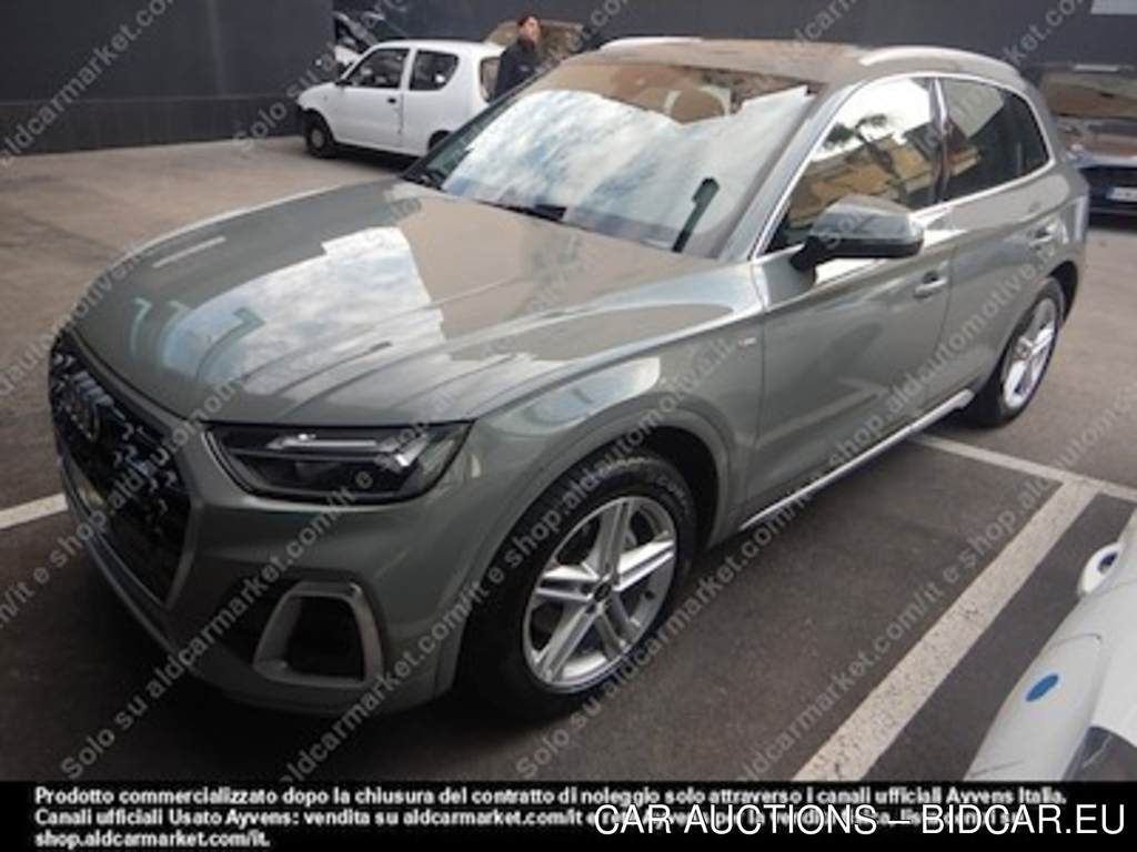 Audi Q5 35 tdi S line -