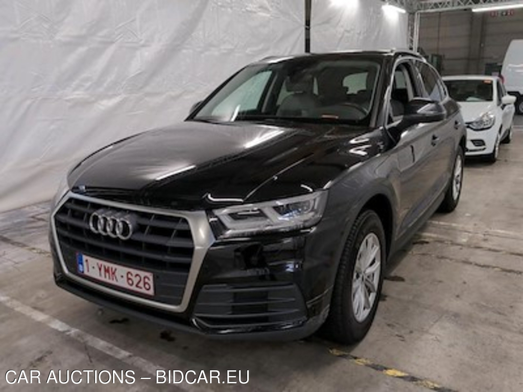 Audi Q5 2.0 TDI 30 100KW S TRONIC BUS. ED. Verchroomde vensteromlijsting