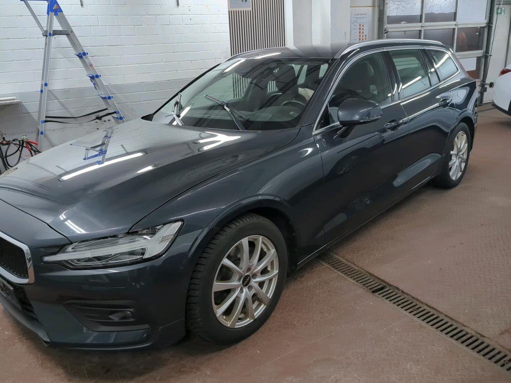 Volvo V60 D4 Momentum Pro, 2020