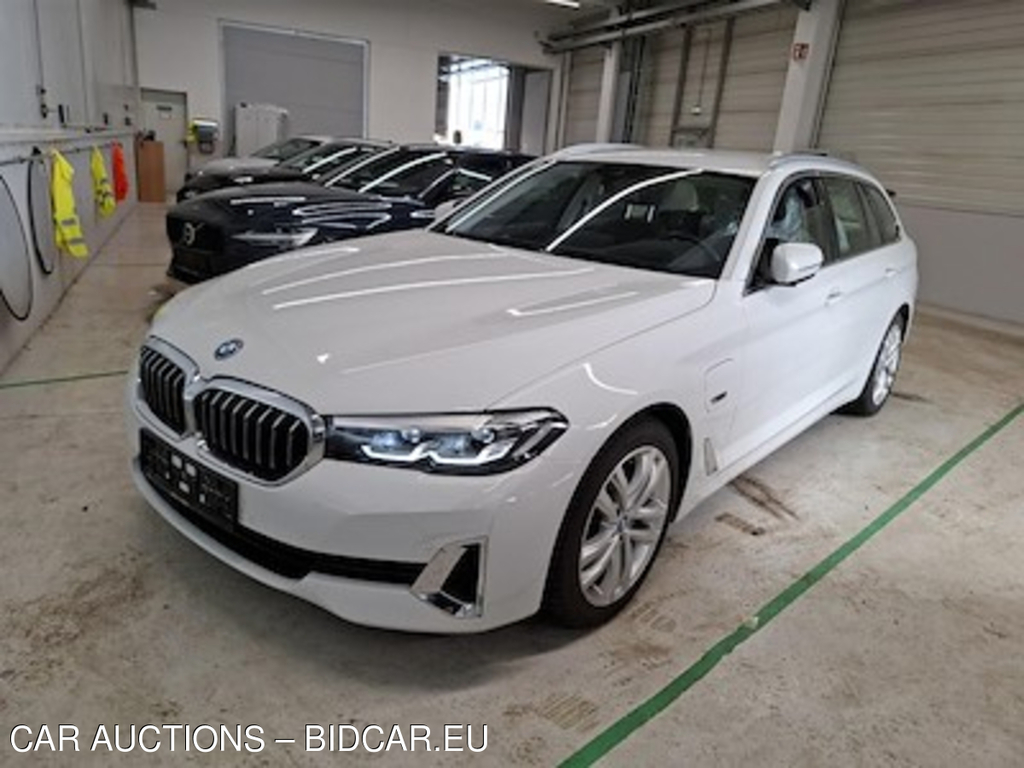 BMW Series 5 530e Touring xDrive 135KW