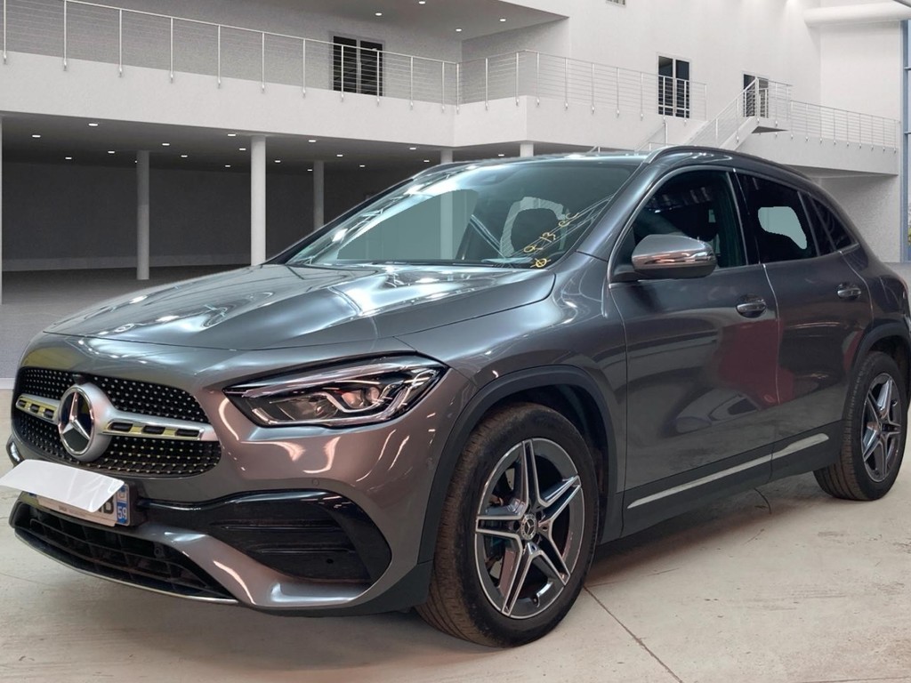 Mercedes-Benz Gla 200 D 8G-DCT AMG LINE, 2023