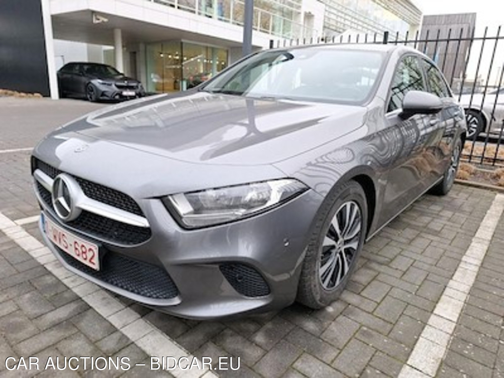 Mercedes-Benz A sedan A 180 D BUSINESS SOLUTION AUT