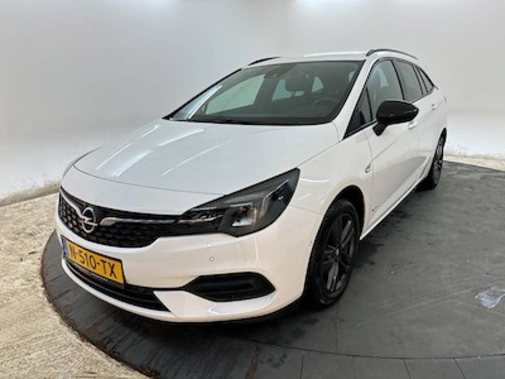 Opel Astra sports tourer 1.2 turbo 81kW Design &amp; Tech