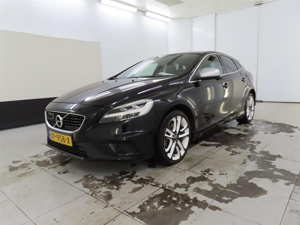 Volvo V40 2.0 D3 POLAR+ SPORT, 2019