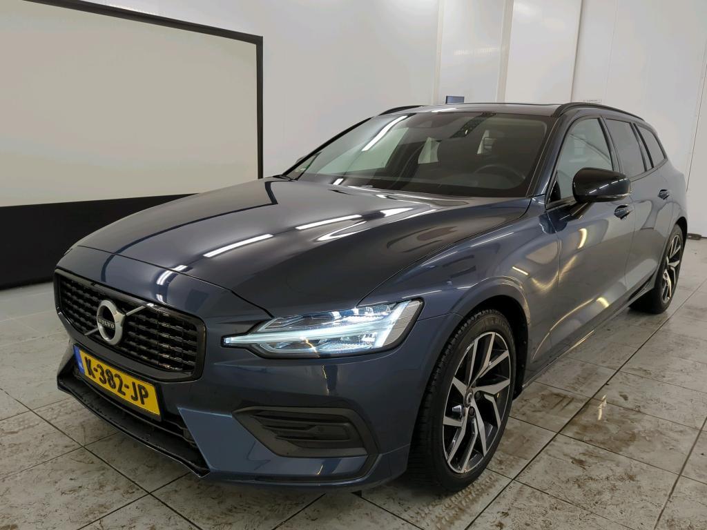 Volvo V60 2.0 B3 MOM. ADV., 2021