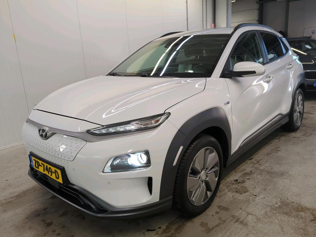 Hyundai Kona Actie: EV 150kW / 64kWh 2WD Premium automaat, 2019