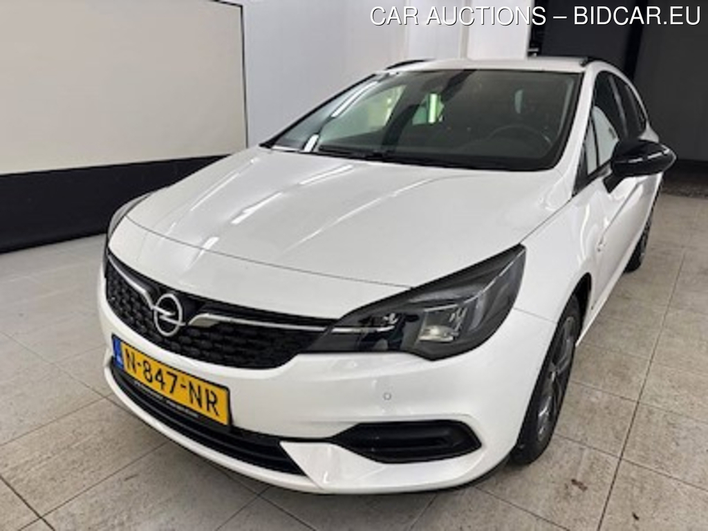 Opel Astra sports tourer 1.2 turbo 81kW Design &amp; Tech