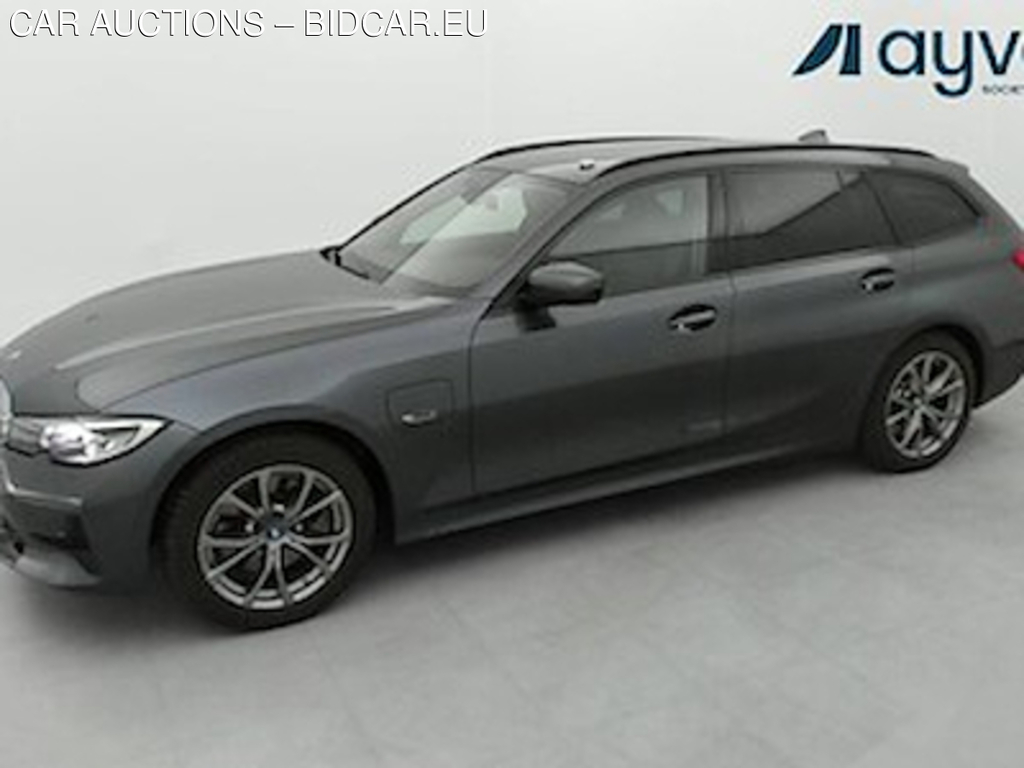 BMW 330e xdrive touring sport 184 CV Business Pack Plus, Attelage