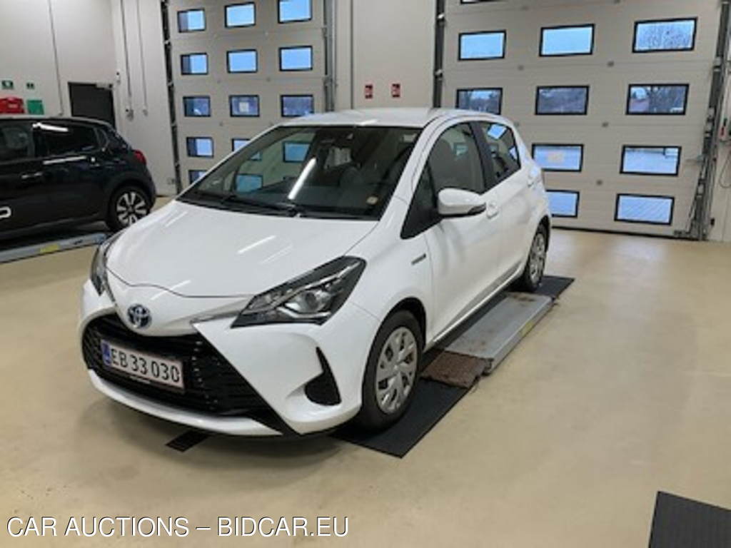 Toyota YARIS 1,5 Hybrid H2 100 HK e-CVT FA!