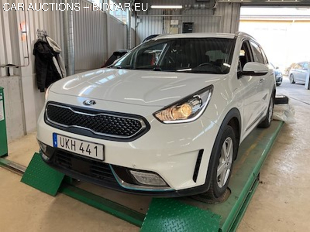 Kia Niro 1.6 GDI Plug-In Adv Plus Paket 1 B-Kamera Nav