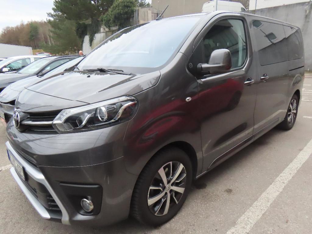 Toyota Proace 2.0-L-D-4D L1 (8-SI.) AUTM. Verso Team Deutschland, 2023