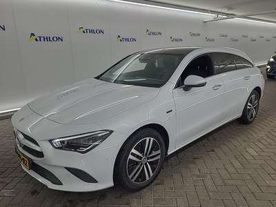 Mercedes Cla shooting br CLA 250 E DCT BUS. SOL. LUXURY LIMITED 5D 160KW, 2021