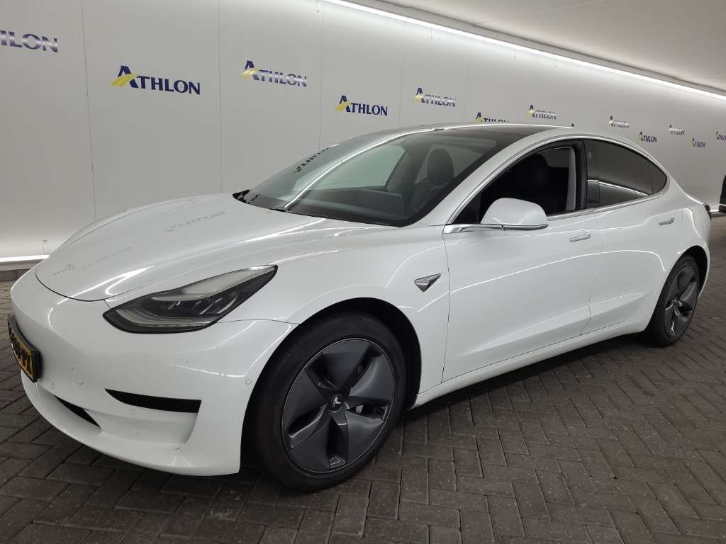 Tesla Model 3 STANDARD RANGE PLUS RWD 4D 211KW, 2019