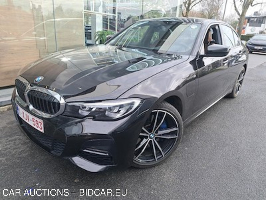 BMW 3 330EA PHEV AUT