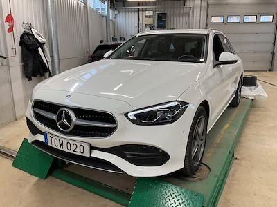 Mercedes-Benz C-Class 300 T d e 4MATIC Avantgarde Vinter-Paket Cockpit El-Stolar Fram El-Ratt Drag B-Kamera P-Varmare Nav