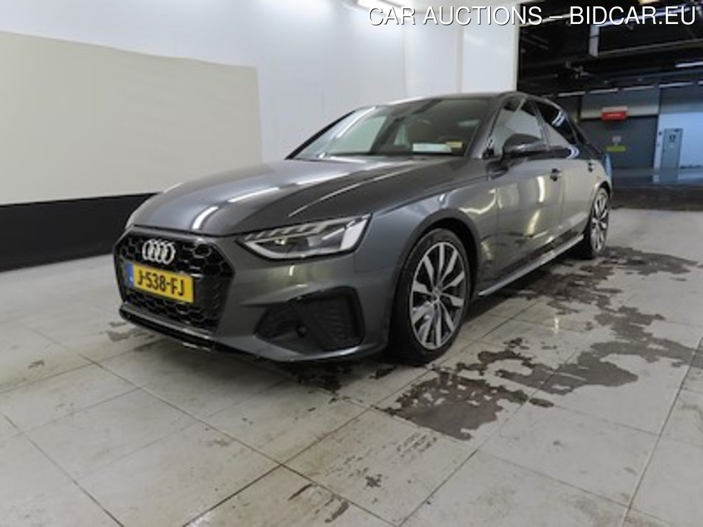 Audi A4 limousine 40 TFSI S tronic Launch edition Sport 4d