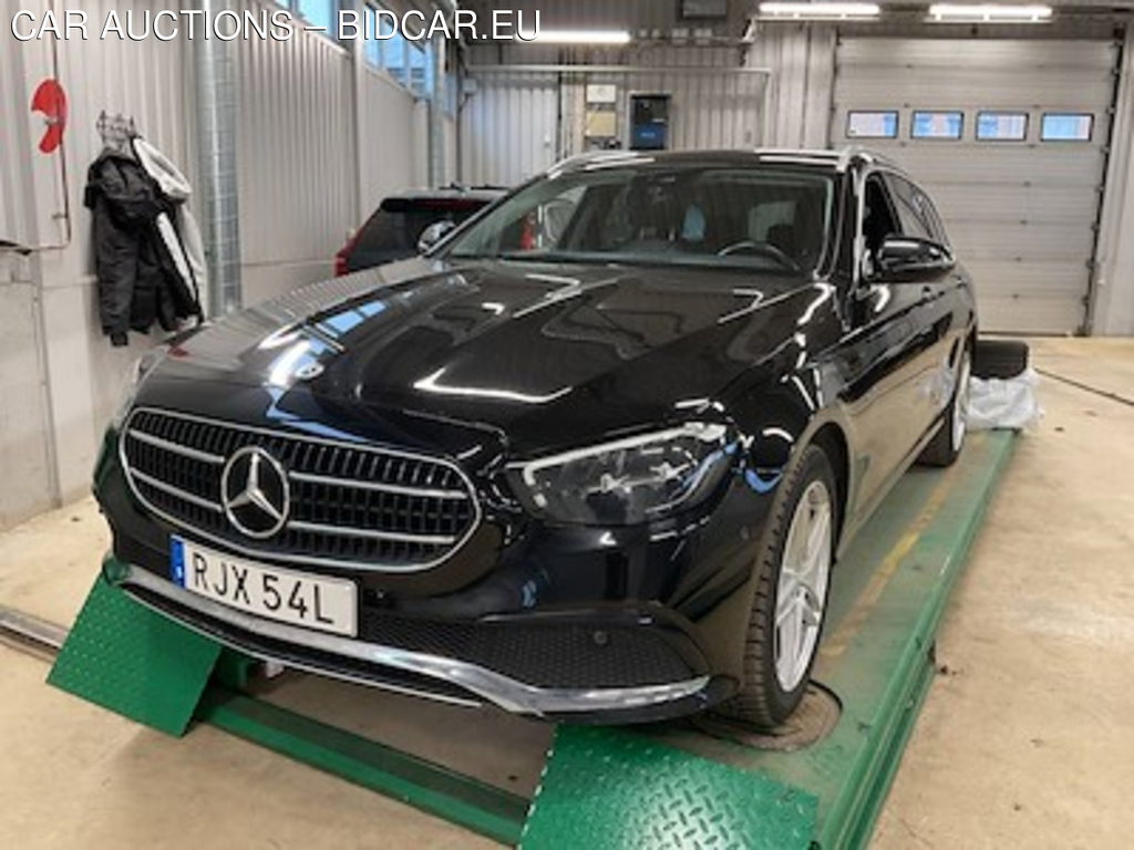 Mercedes-Benz E-Class E 300 De Se Edition Kombi-Paket Widescreen Drag B-Kamera P-Varmare Nav