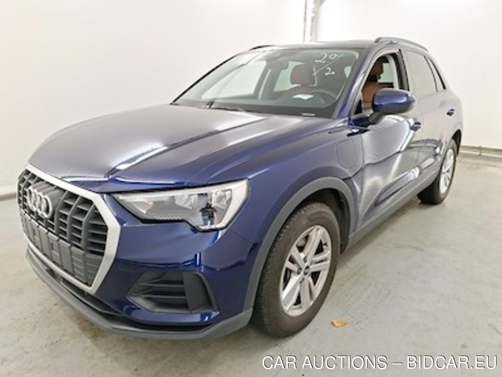 Audi Q3 1.4 45 TFSI E S TRONIC Business Plus Light module 1