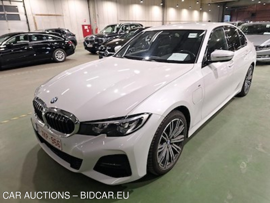 BMW 3 330EA PHEV AUT