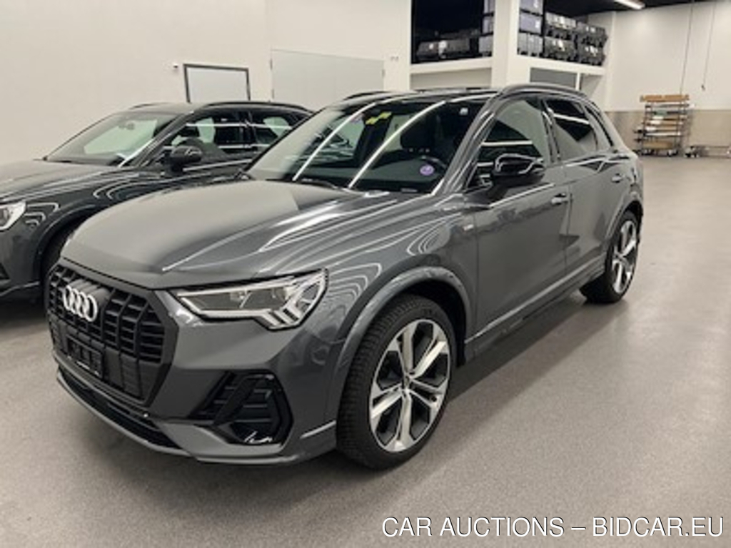 Audi Q3 35 TFSi S Line