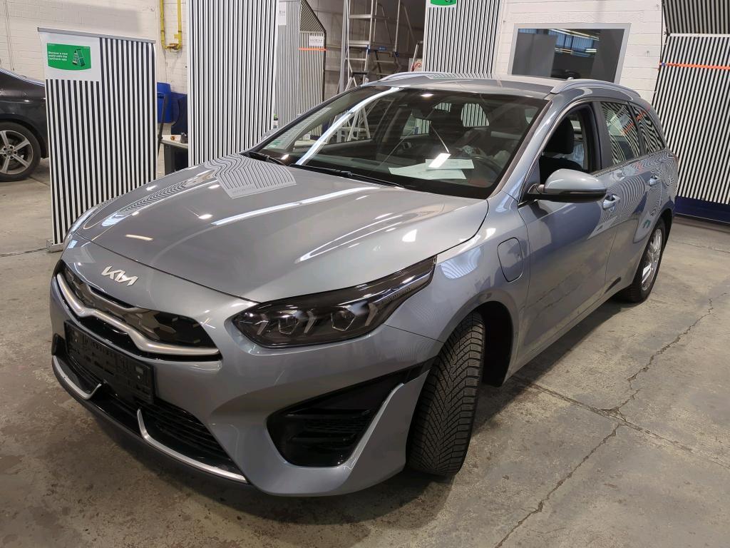 Kia Ceed SW 1.6 GDI DCT OPF PLUG-IN-HYBRID Vision, 2022