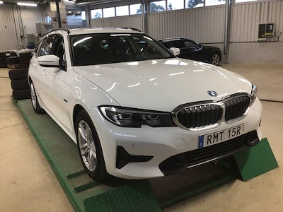 BMW Series 3 xDrive Touring xDrive Sport-Line Drag B-Kamera Nav PLUG-IN