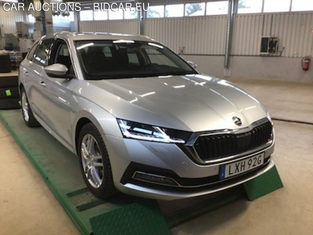 Skoda Octavia TSI G-TEC Style Drag B-Kamera Panorma Cockpit