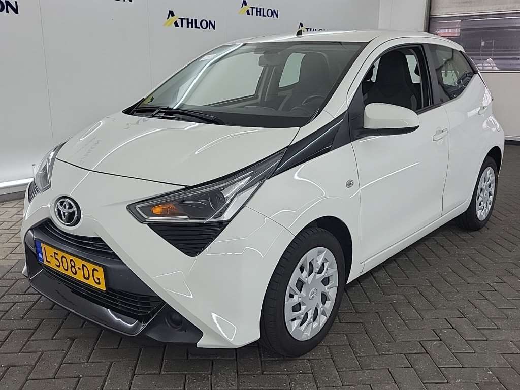 Toyota Aygo 1.0 VVT-I X-PLAY 5D 53KW, 2021