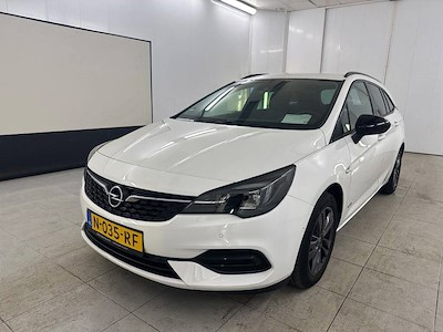 Opel Astra sports tourer 1.2 turbo 81kW Design &amp; Tech