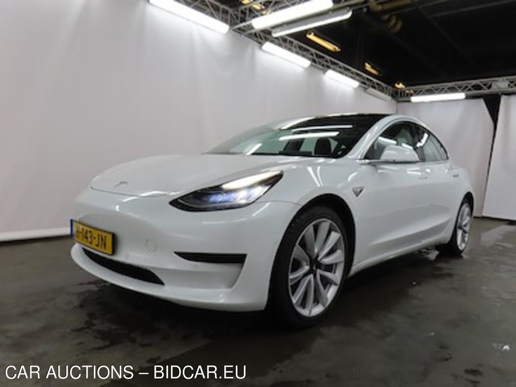 Tesla Model 3 Standard Range Plus RWD 4d