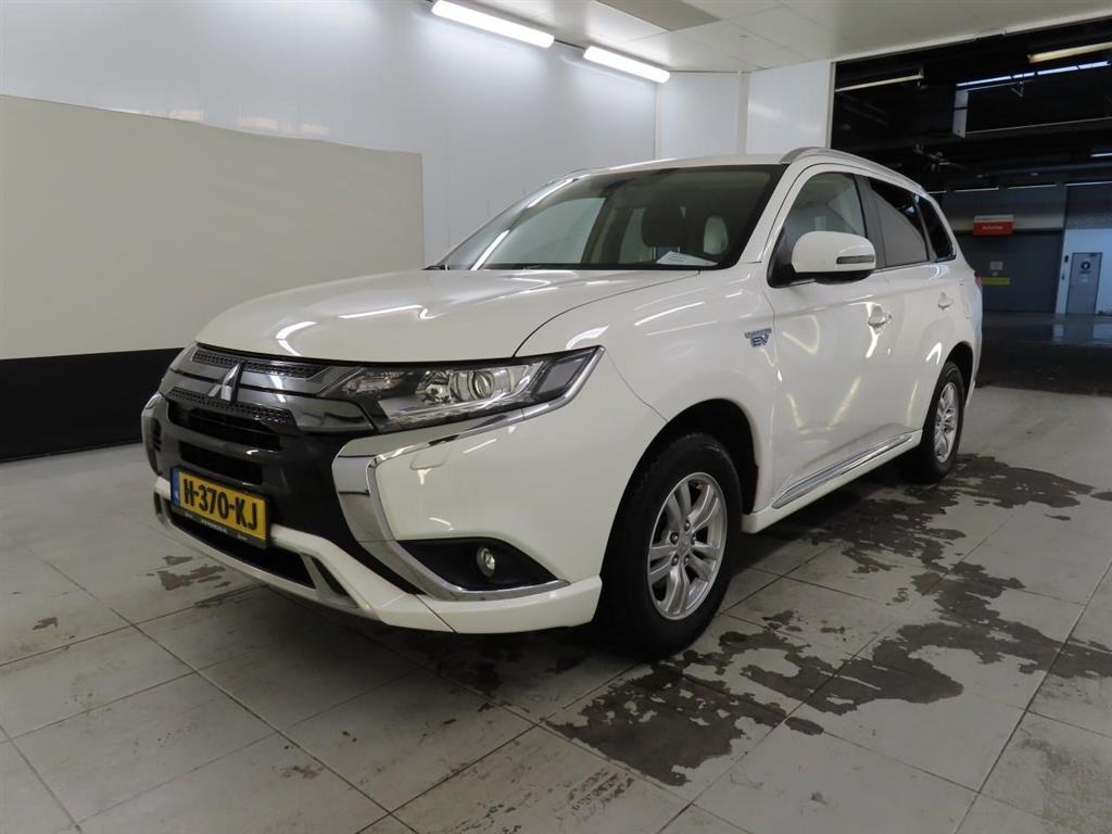 Mitsubishi Outlander 2.4 PHEV PURE, 2020