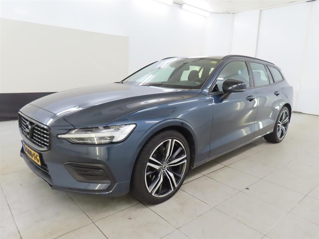 Volvo V60 2.0 B3 MOM. ADV., 2021