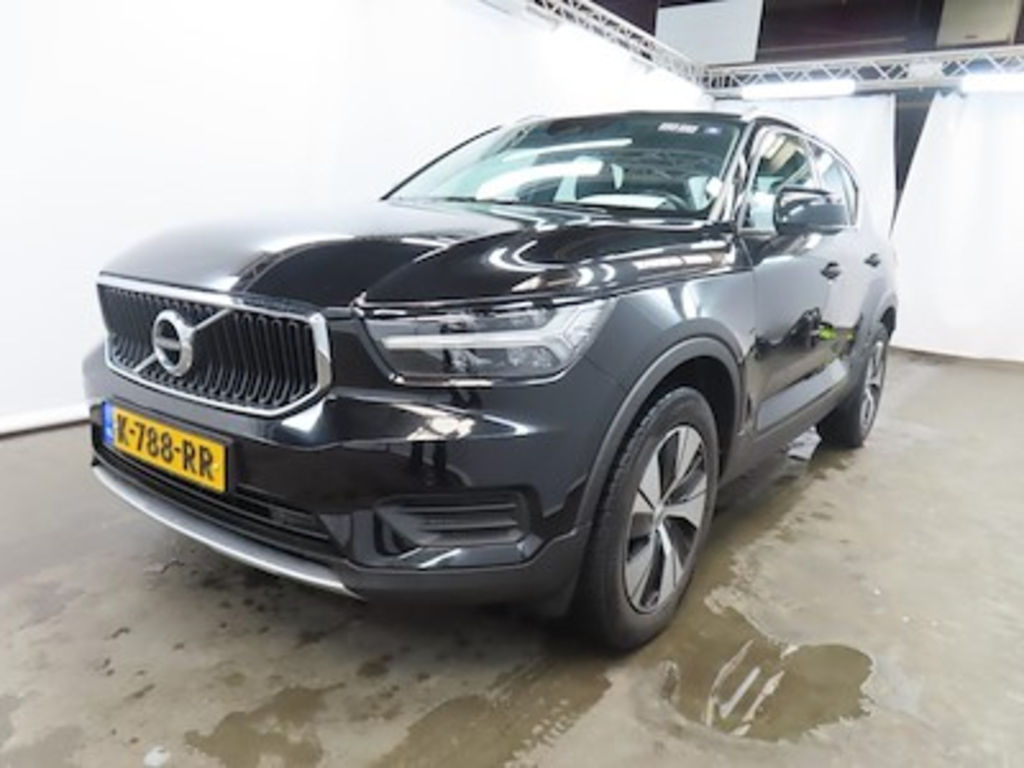 Volvo XC40 T2 Momentum 5d