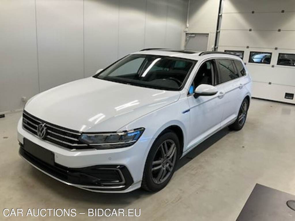 Volkswagen Passat 1.4 Tsi Gte Plug-In Hybrid Variant Dsg UA!